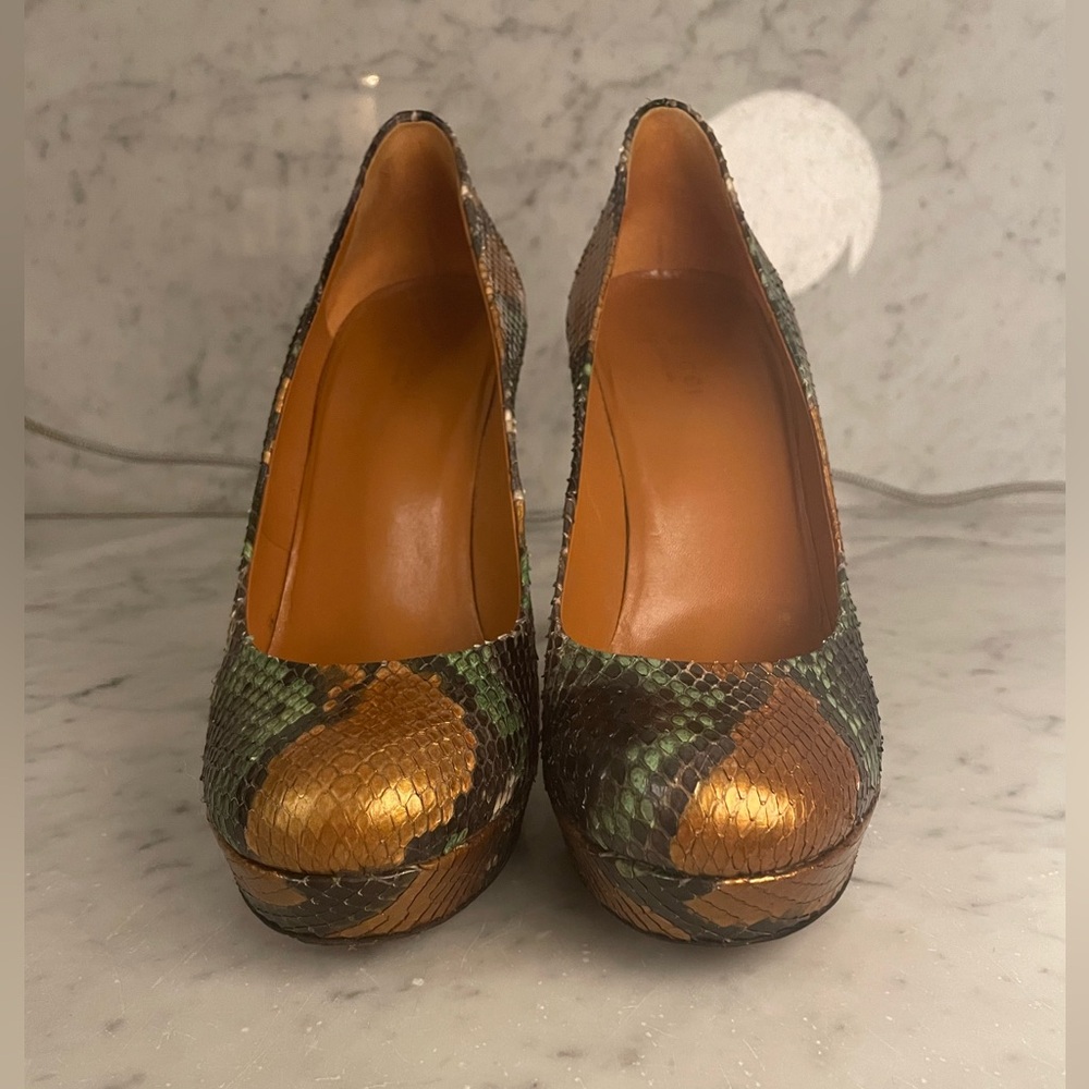 Gucci heels piton leather